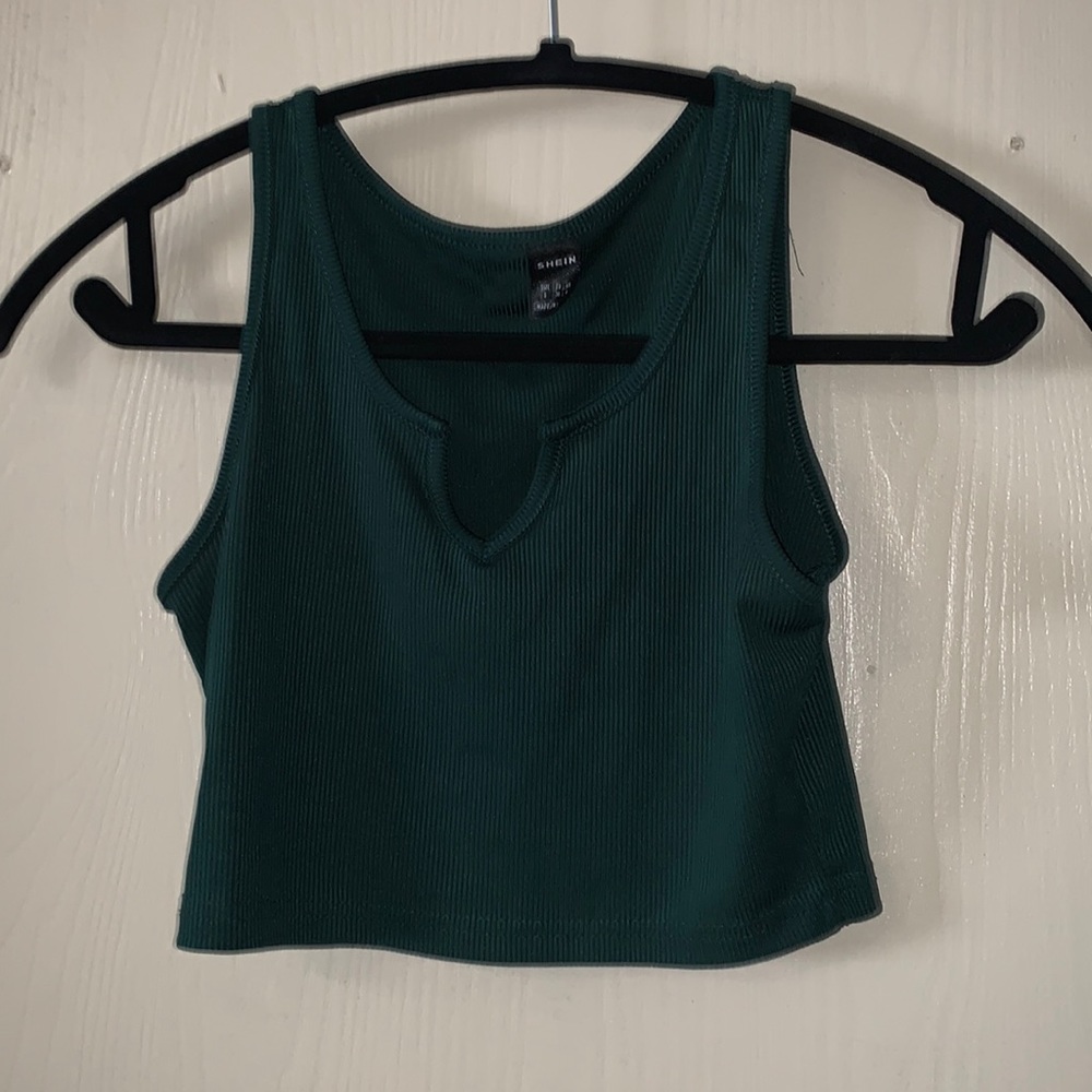 Cropped tank top
